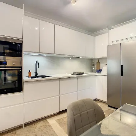Great Apt Only 200 Mts From The Beach! Διαμέρισμα Μαρμπέλλα